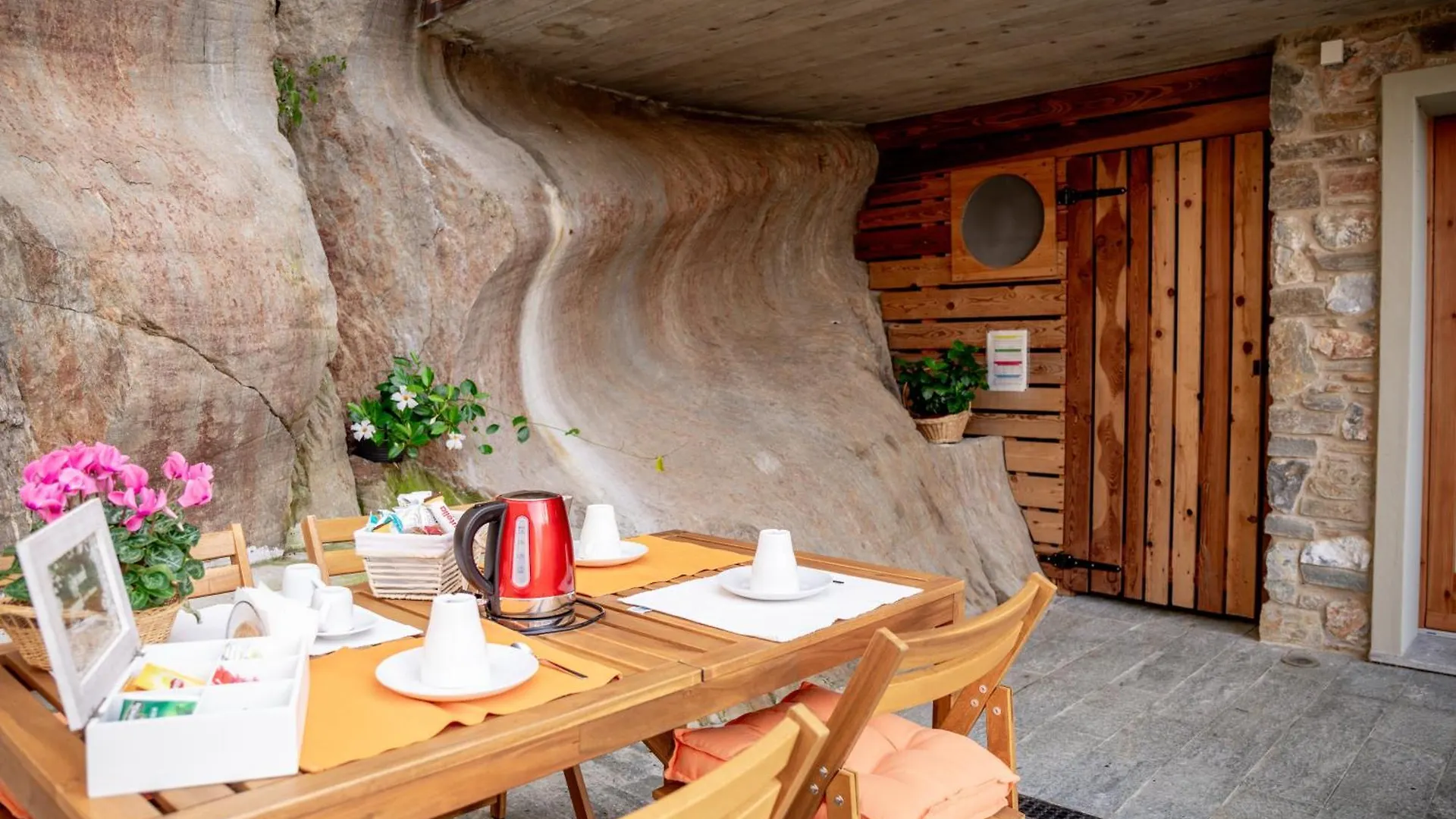 Green Chalet Scalotta - Nature Relax Lake View With Jacuzzi And Spa Dervio