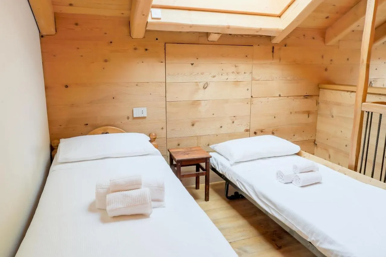 Green Chalet Scalotta - Nature Relax Lake View With Jacuzzi And Spa Dervio Italy